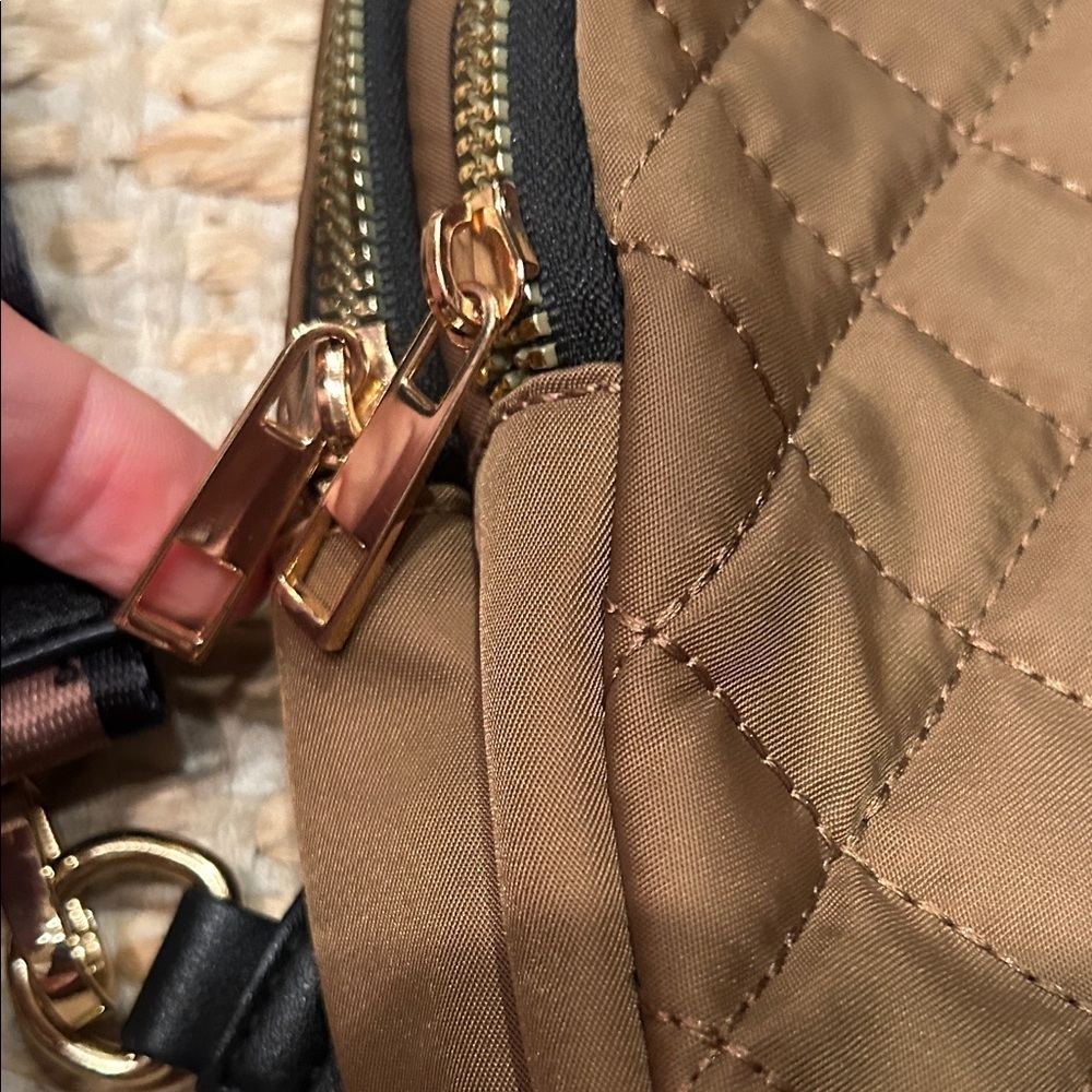 Elegant Brown Quilted Belt Bag - Picture 3 of 10